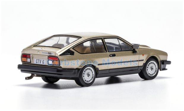 Product 1:43 | IXO-Models CLC628N.22 | Alfa Romeo GTV6 Gold Metallic 1982