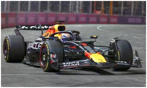 Product 1:18 | Spark 18S1116 | Oracle Red Bull Racing RB21 Honda 2025 #1 - M.Verstappen