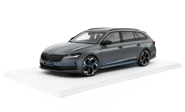 Product 1:18 | Solido S1811502 | Skoda Superb Combi Sportline Silver Metal 2024