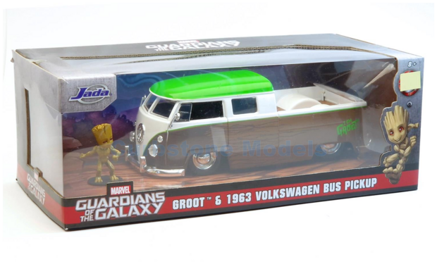 Product 1:24 | Jada 31202 | Volkswagen T1 Pick-up Van Brown and Green 1963