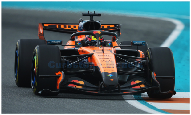 Product 1:43 | Spark S9405 | McLaren Mastercard F1 MCL40 2026 #81 - O.Piastri