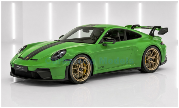 Product 1:18 | Minichamps 110064202 | Porsche 911 GT3 (992.2) Yellow 2025